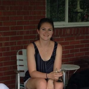 Meet your Posher, Elise